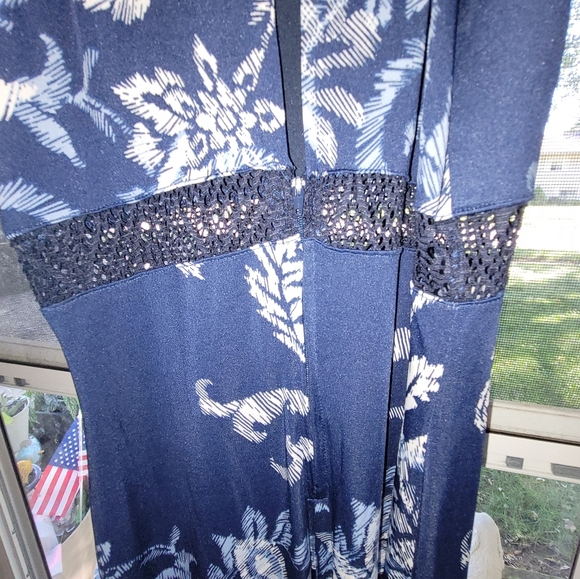 Emerald Sundae, size Small dress, Sleeveless dress, long dress, floral navy blue - Picture 6 of 7